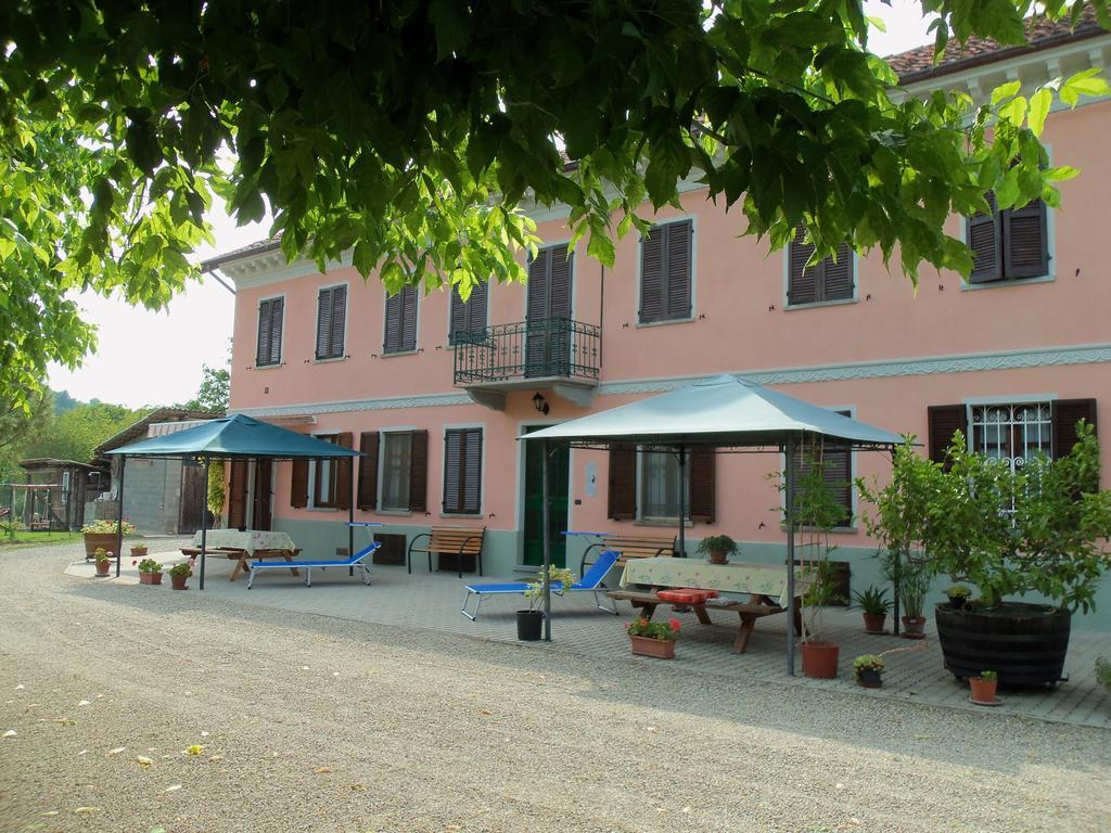 Vila Casa Dei Ciliegi CastellʼAlfero Pokoj fotografie
